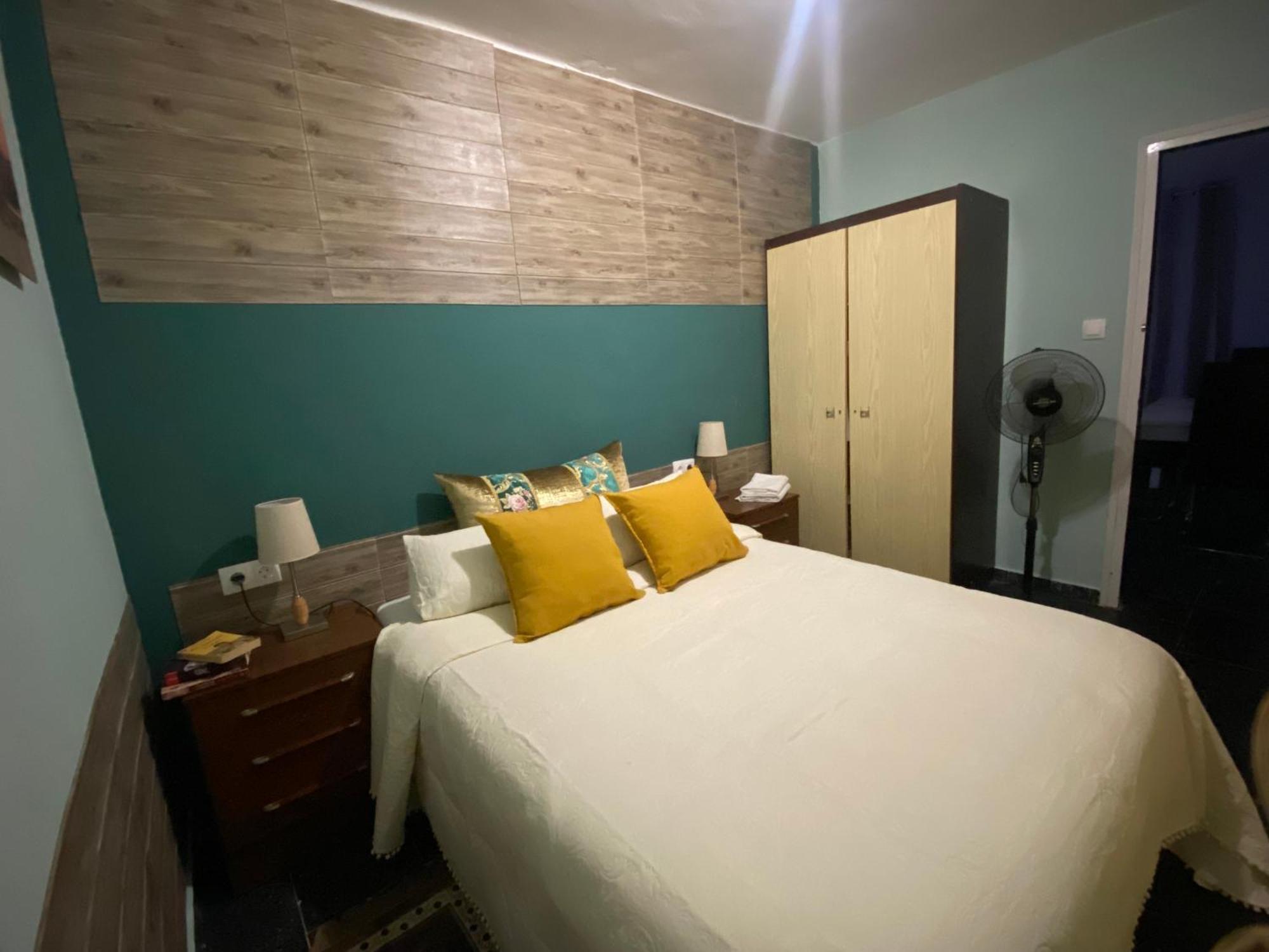 La Casa De Las Hadas Otel La Reguda Dış mekan fotoğraf